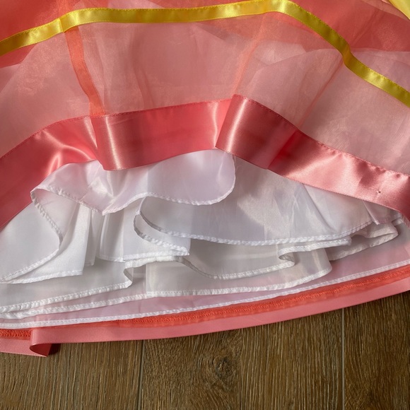 Girl party dress size 5 - Picture 3 of 5